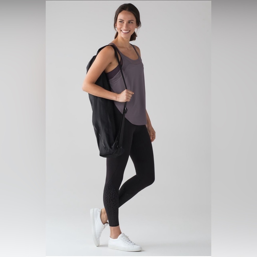 Lululemon Anew Tight
Black Size 4
